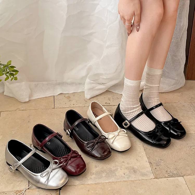 银色法式芭蕾风浅口低跟单鞋女2025新款夏季配裙子JK百搭玛丽珍鞋