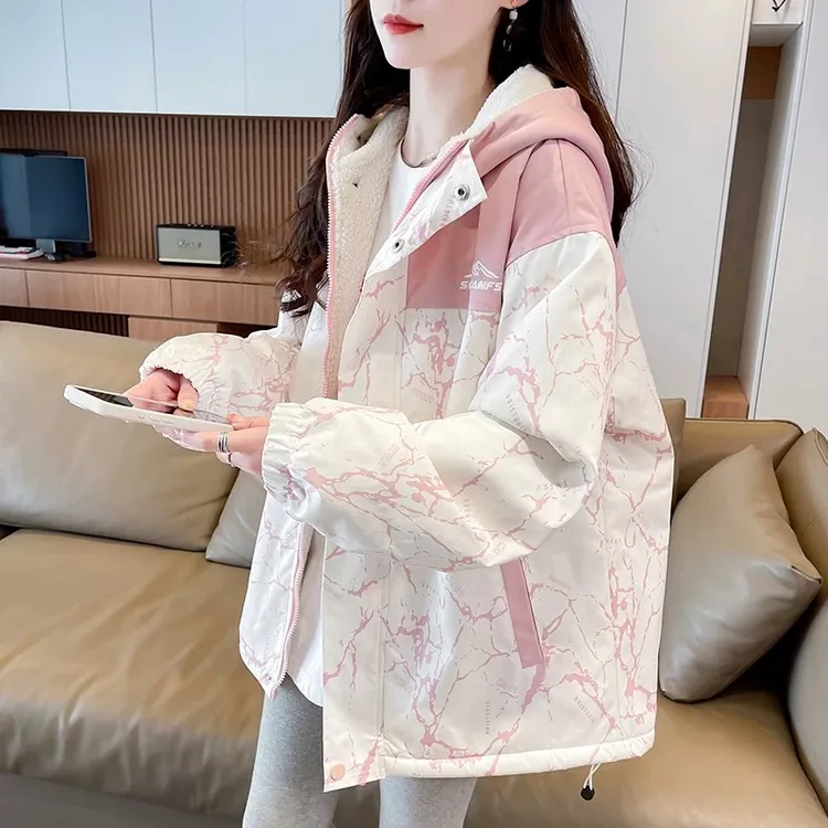 加绒加厚冲锋衣外套女秋冬连帽初高中学生宽松设计感大码工装棉衣