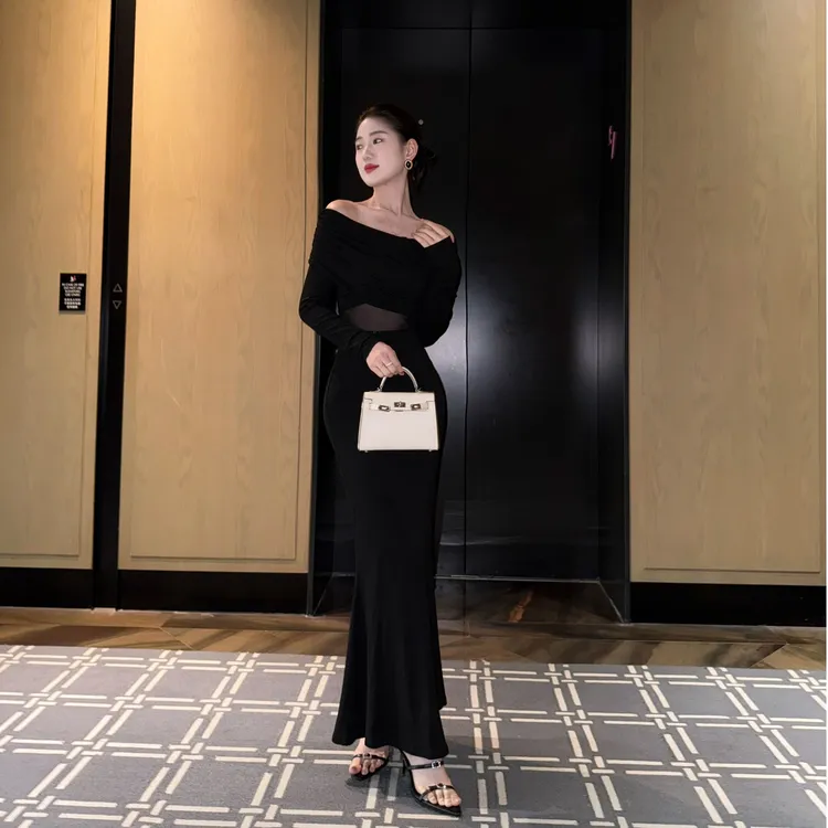 洋气性感御姐包臀裙长袖秋冬鱼尾裙黑色网纱拼接修身名媛连衣裙