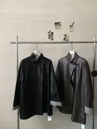 『雨美 Show』66801气质百搭立领格子皮衣