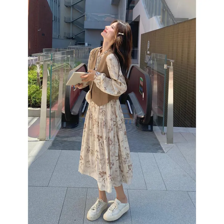 法式文艺范印花长袖连衣裙套装女春秋2025新款复古风马甲裙两件套