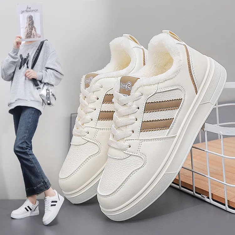 小白鞋女2025冬季爆款百搭加绒保暖新款运动厚底平底韩版学生棉鞋