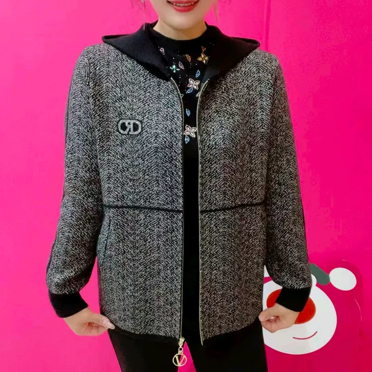 宽松极简风连帽休闲风中老年女装妈妈装外套立领女士