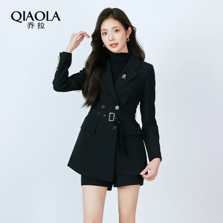 QIAOLA/乔拉【魅影特工】秋季斜纹不规则枪驳领西装短裤套装