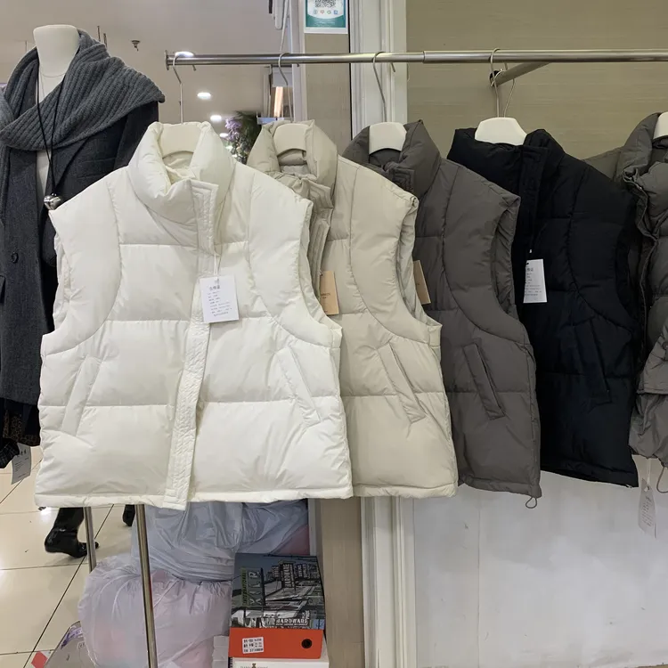 羽绒女2025冬新款韩版马夹百搭网红设计感白鸭绒坎肩背心外套马甲