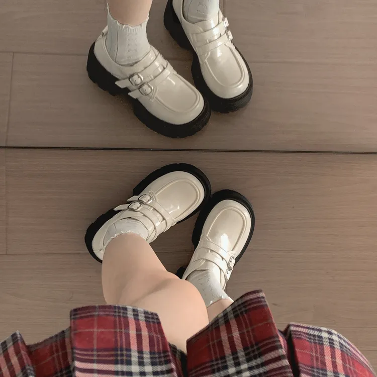 白色英伦风粗高跟厚底小皮鞋女2025新款秋季百搭增高软底乐福单鞋
