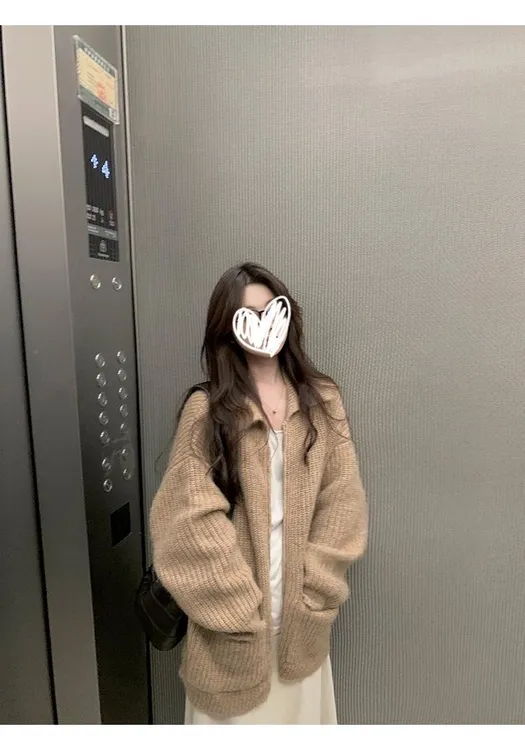 秋冬翻领粗针加厚气质软糯感拉链针织毛衣外套慵懒调调开衫上衣女