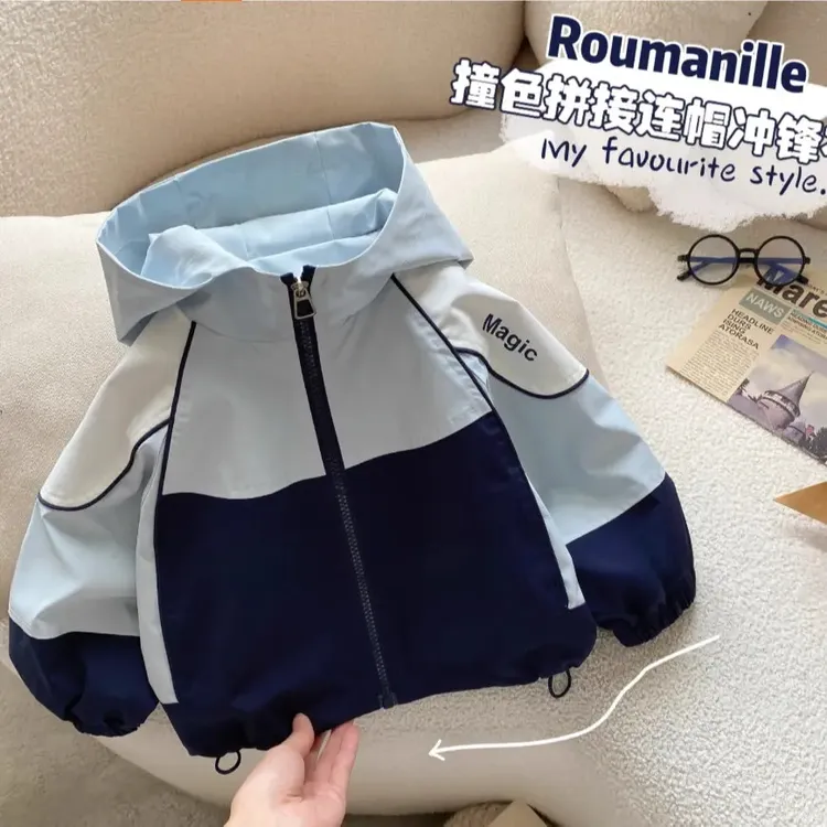 男童外套春秋季2025新款洋气宝宝秋款户外冲锋衣儿童秋装上衣徒步