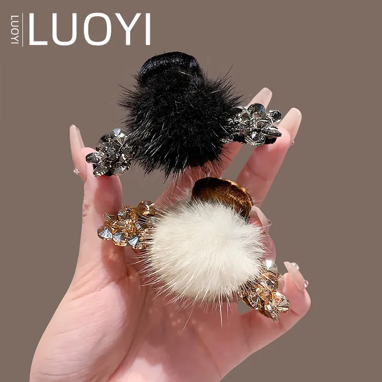 7cm 时尚水晶抓夹高端毛球中号鲨鱼夹女秋冬新款发量少半扎发夹