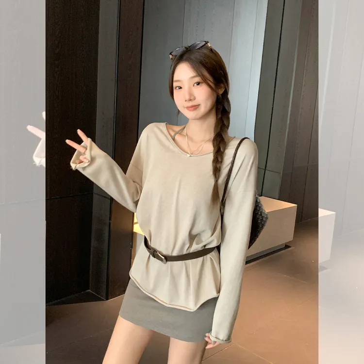 慵懒风设计感斜肩长袖T恤女秋季新款宽松显瘦上衣百搭老钱风女装 
