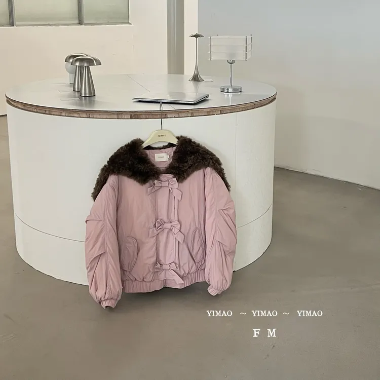 赵小小【浪漫安尔道】9607 新国标90%白鸭绒羽绒服印花美式连帽外套