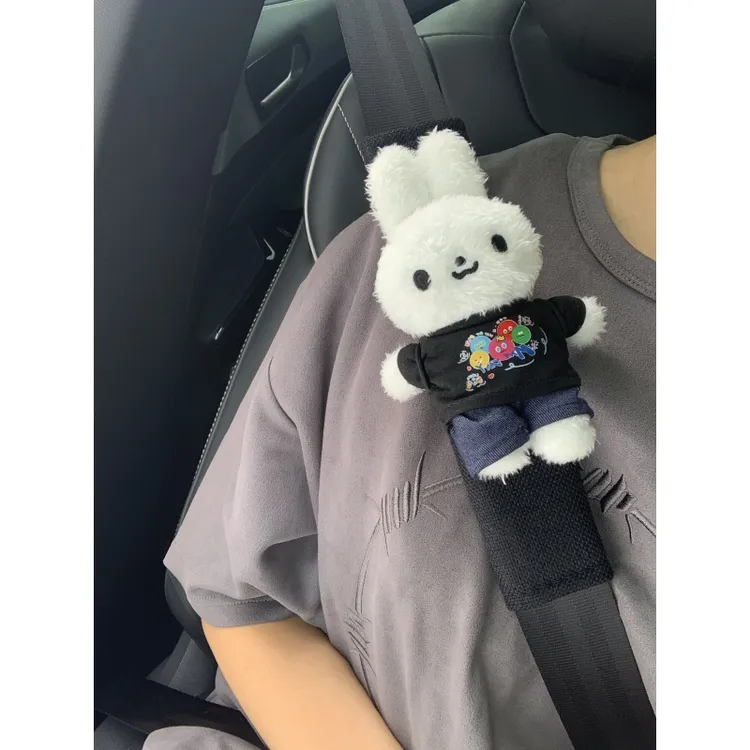 (不含玩偶)汽车安全带可爱创意防勒脖可自挂玩偶拉布布纯真兔护肩