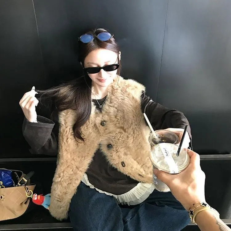 人造皮草 【欧尼马甲】秋冬季时尚新款仿羊羔毛皮草外套女加厚上衣