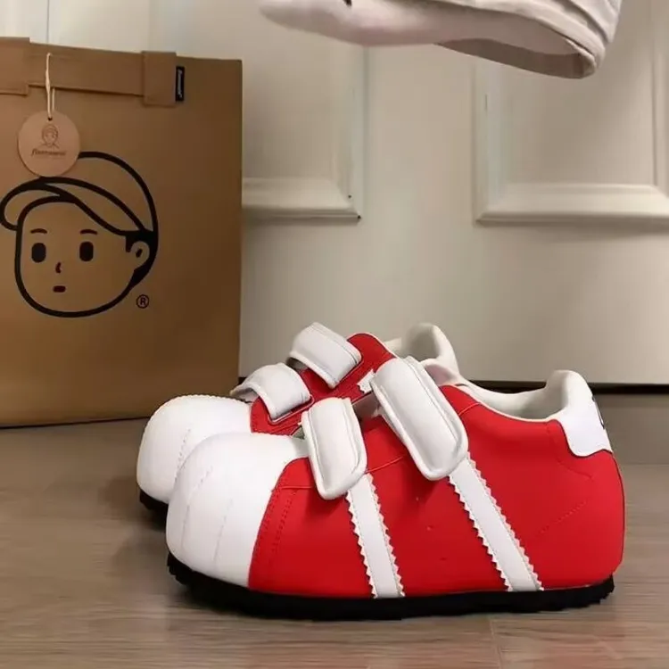 芒果头泡泡贝壳板鞋卡通新款魔术贴红色鞋子女潮鞋初高中学生党