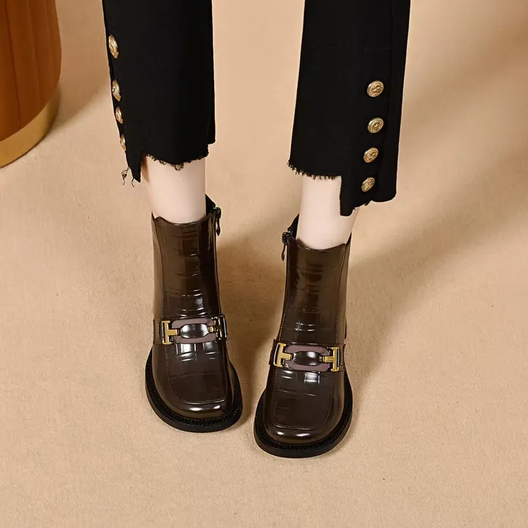 2025圆头秋冬时尚新款真皮马丁英伦切尔西牛皮短靴粗跟高跟鞋加绒