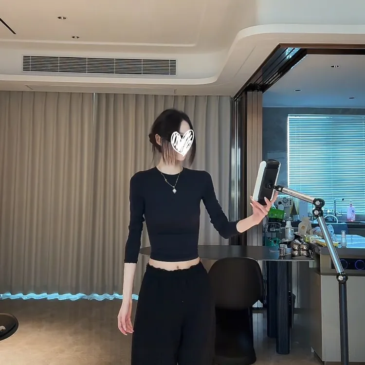 【宁艺卓同款】现货有运费险！纯欲性感辣妹穿搭高弹圆领软糯长袖T恤