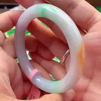 翡翠手镯未镶嵌翡翠