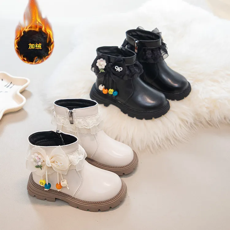 秋冬季加绒英伦风保暖耐磨时装靴女童珍珠蕾丝花边短筒软底马丁靴