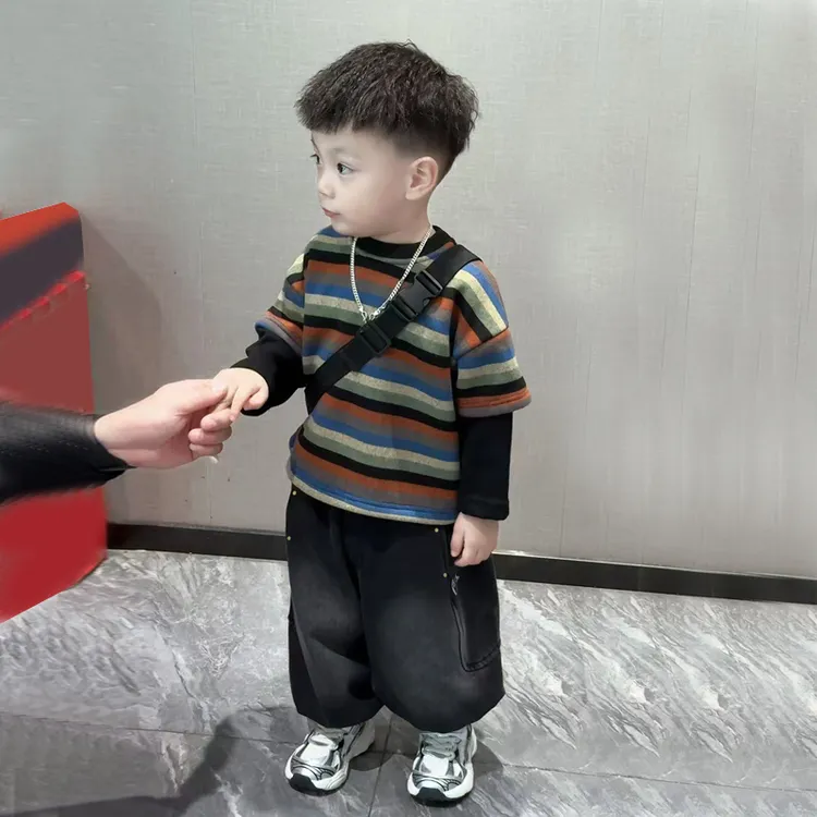 儿童冬季加绒卫衣牛仔裤套装2025新款加绒条纹卫衣牛仔灯笼裤套装