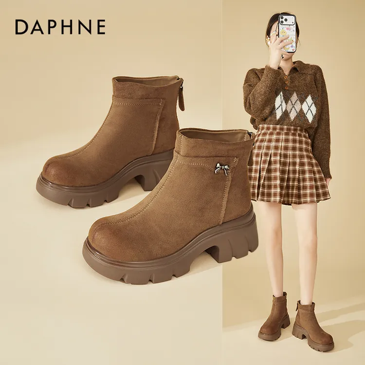 Daphne/达芙妮休闲马丁靴冬季显脚小短筒靴保暖粗跟厚底勃肯女靴