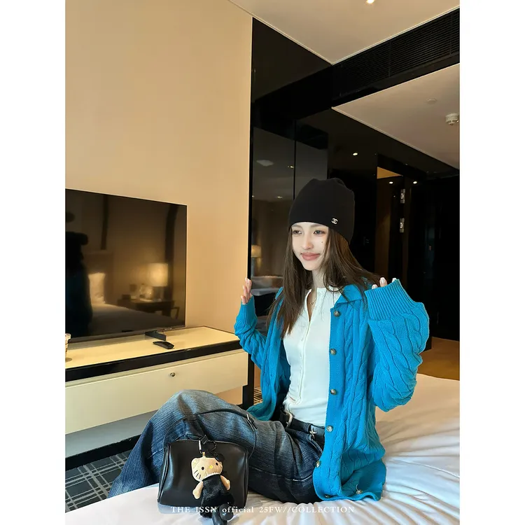 THEISSN宁司 绞花长袖针织衫女秋季设计感外搭开衫上衣 01364