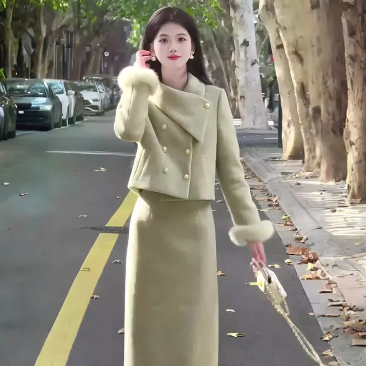 富家千金感穿搭小香风套装冬季精致法式气质名媛加羽绒外套高级感