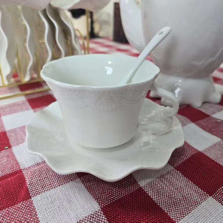 （hasoy新疆包邮）陶瓷法式纯白6杯6碟6勺子简约杯碟套装