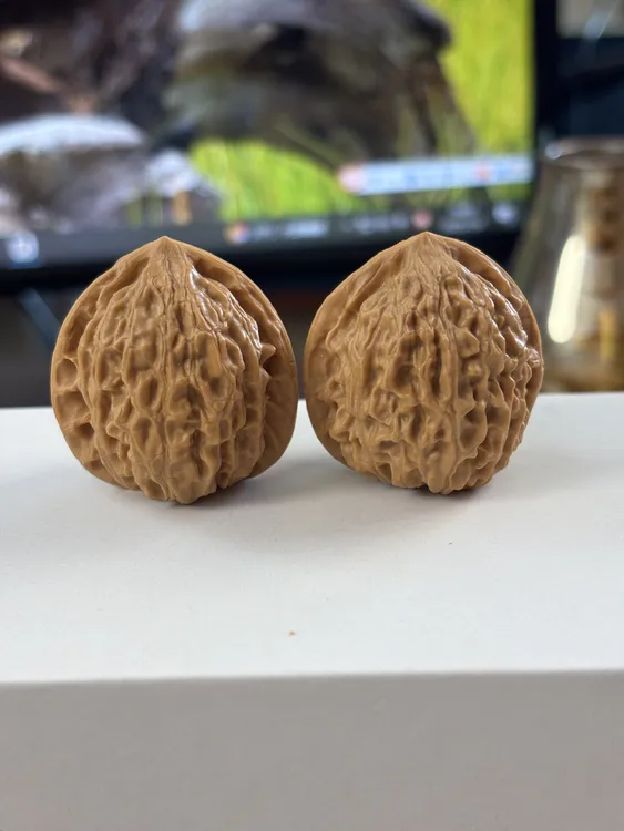 编号014一物一图36尺金牛狮子头麻核桃手盘高尖野生小众