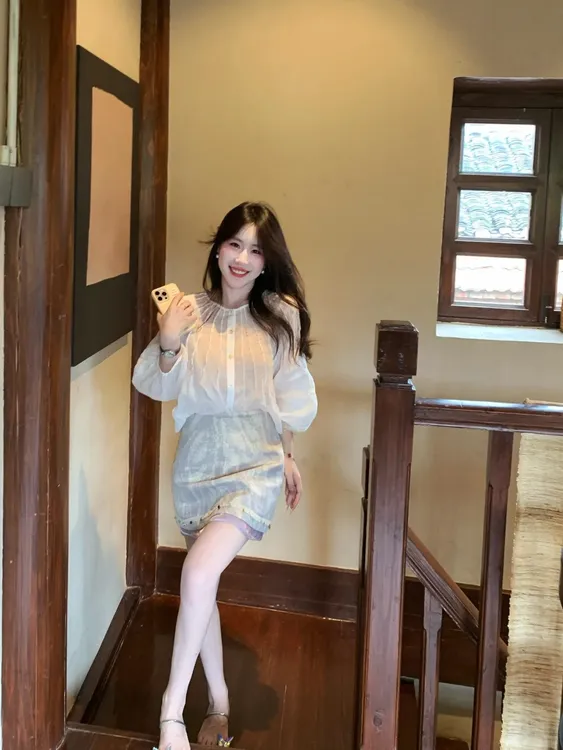 夏季新款温婉慵懒风女装设计感薄款衬衫高腰气质老钱风松弛感女装