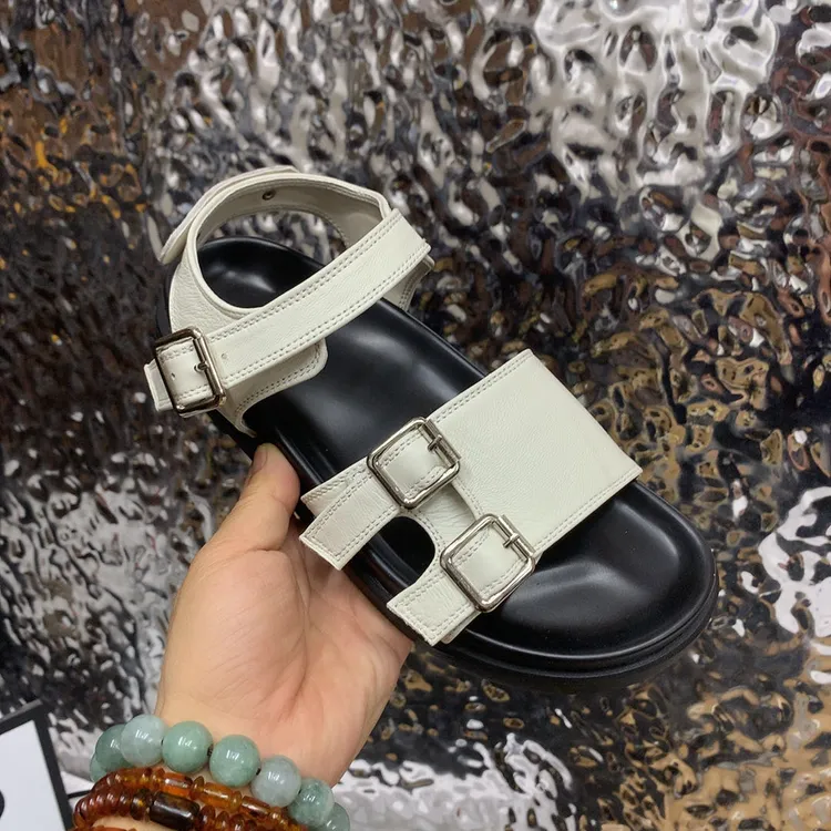 波哥大码潮鞋40-43码2507-26韩版时尚厚底2公分百搭复古全皮凉鞋