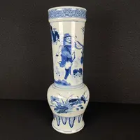 青花花卉人物故事纹花觚