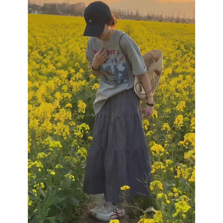 洋气休闲套装女春夏宽松显瘦字母印花短袖T恤+松紧高腰格子半身裙