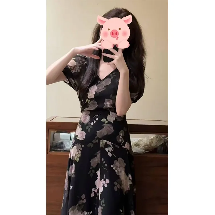 法式收腰显瘦碎花设计感女神范茶歇裙2025年夏季复古轻熟风连衣裙