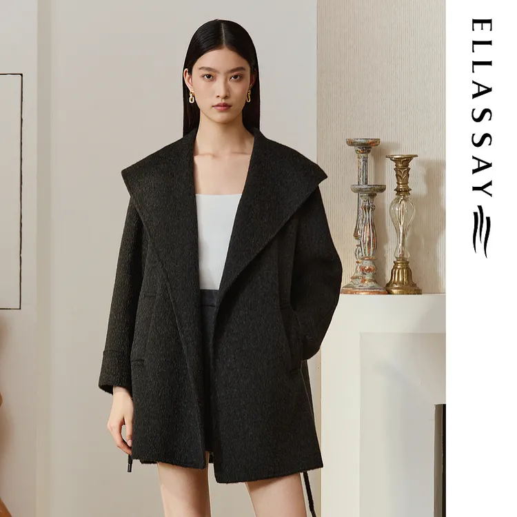 ELLASSAY歌力思2025秋季新款绵羊毛披肩式毛呢外套女EWB364D01000