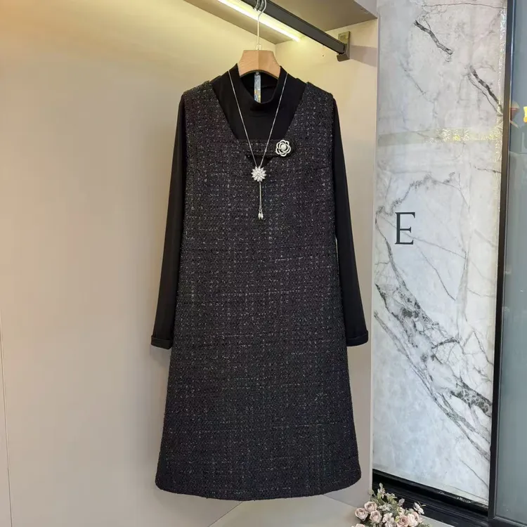 2025秋新款高级轻奢洋气小香风精致胖mm显瘦内搭+马甲裙套装9218