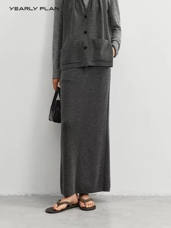 官方授权YEARLY PLAN 2025秋冬百搭舒适绵羊毛针织半裙3025