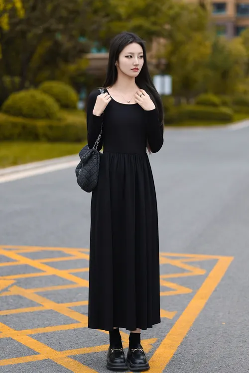 休闲风方领遮肉长裙遮肚腩连衣裙拼接设计感时尚法式长袖裙子显瘦