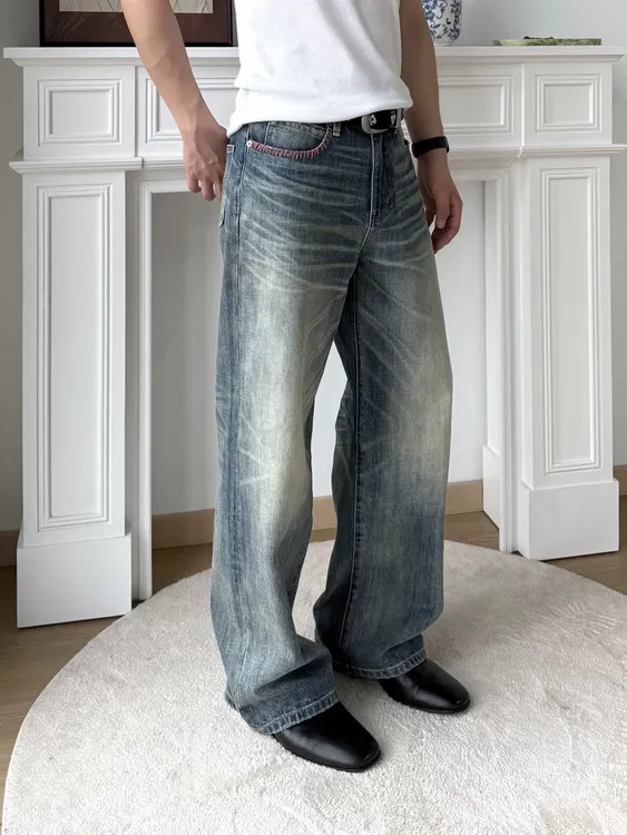 DANTP001手缝针浅蓝水洗微阔A字做旧直筒牛仔裤