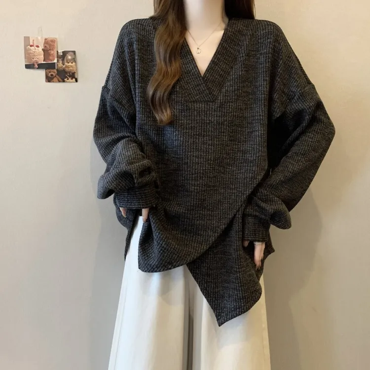 慵懒风糯米灰V领正肩卫衣大码女装2025春季胖mm不规则设计感上衣