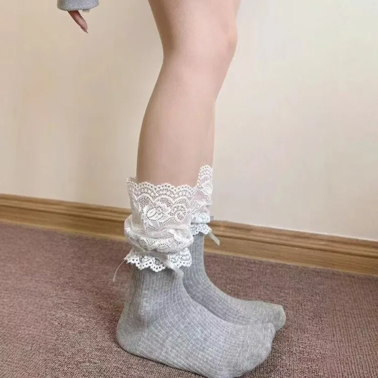 系芭蕾风花边袜子可爱女中筒袜秋冬灰色堆堆小腿袜配长筒靴