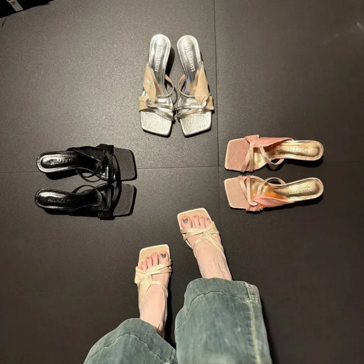 2025新款法式方露趾凉拖鞋女夏季外穿2025年新款时尚夏季清凉透气