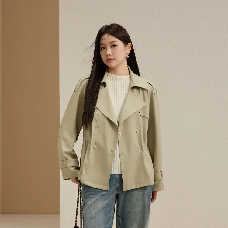 【松烟】纤莉秀W大码女装流光风早秋短款风衣领双排扣外套QK2748