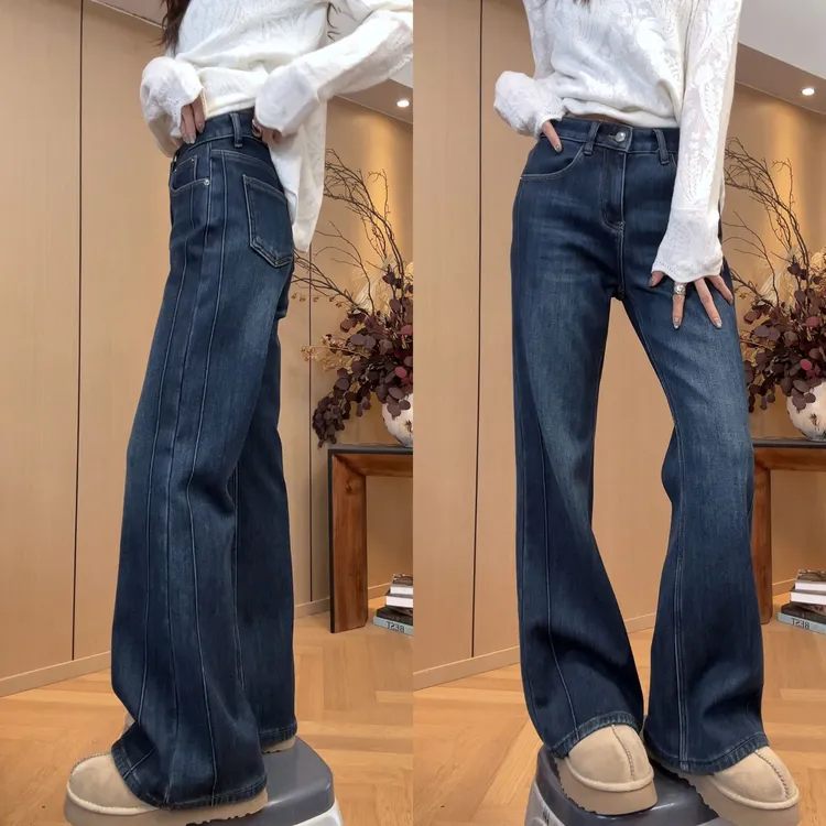 小静静一会【双裤线加绒牛仔裤】2025新款显瘦微喇牛仔裤2512C9448