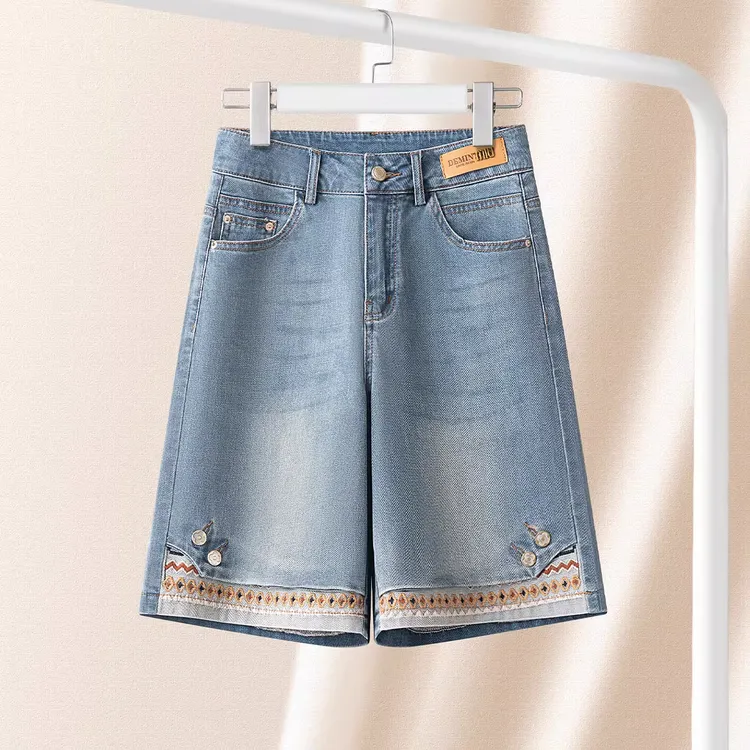 拉夏贝尔时尚蓝色刺绣牛仔裤夏季2025新款显瘦五分阔腿裤休闲短裤