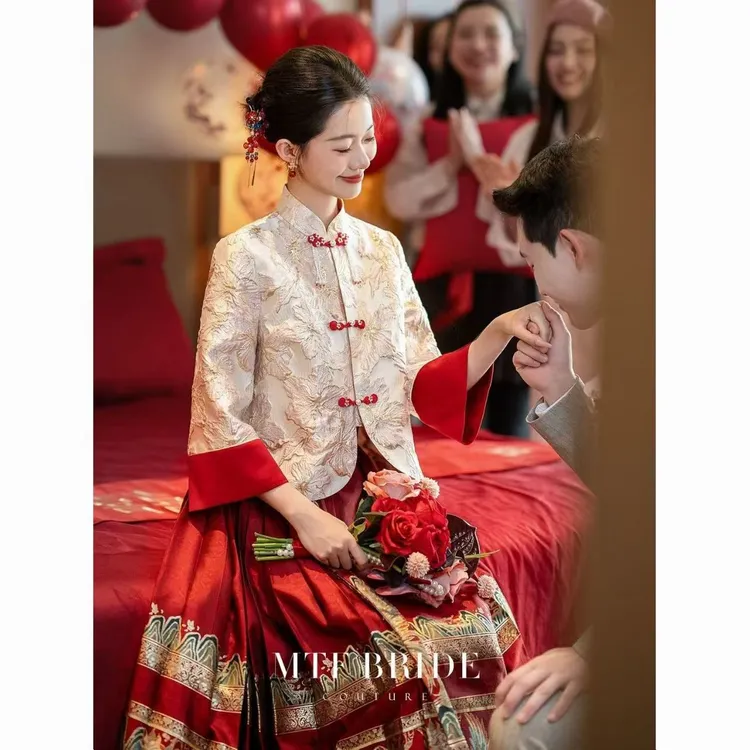 新款新中式上衣女织金马面裙改良秀禾套装敬酒服订婚礼服花嫁婚服