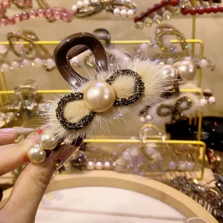 A1127韩版新款香槟珠珠蝴蝶结毛毛抓夹可爱头饰气质秋冬优雅发饰
