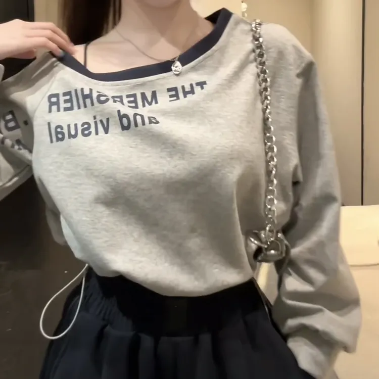 字母印花常规秋季显瘦辣妹卫衣2025设计感斜肩时尚宽松百搭上衣