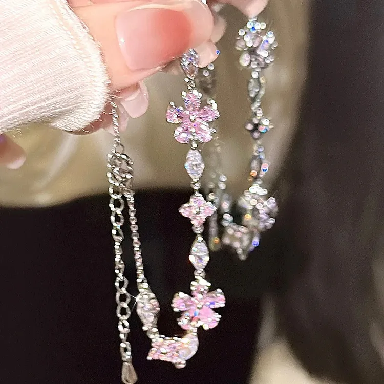 合金手链 樱花粉四叶草花朵水晶镶钻锆石手链轻奢精致甜美手饰