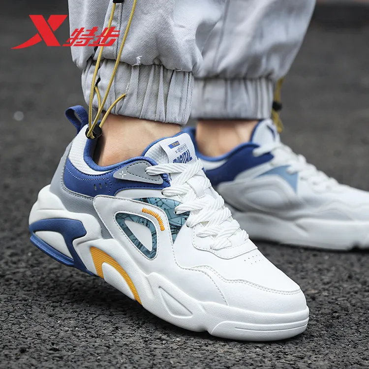 特步男鞋跑步鞋2026新款秋冬皮面防水青少年休闲鞋软底防滑运动鞋