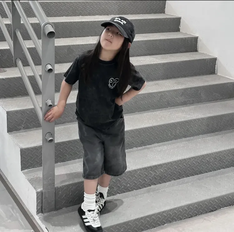 女童套装2025夏季新款休闲韩版时尚印花短袖上衣宽松牛仔五分裤